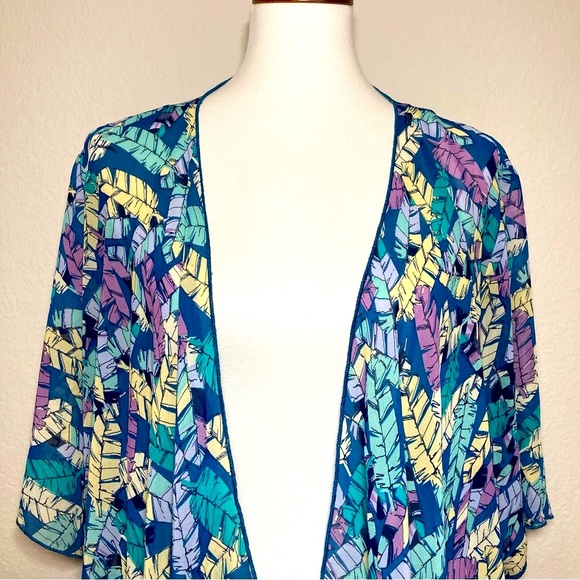 LULAROE Feather Print Long Open Duster Kimono Multi Color Size Medium - Picture 2 of 10